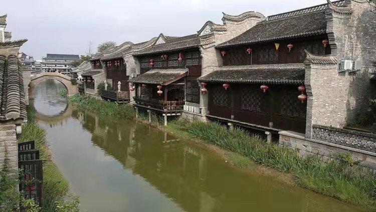 PS8.0钢笔画上去的怎么让画出来的线条变形啊？